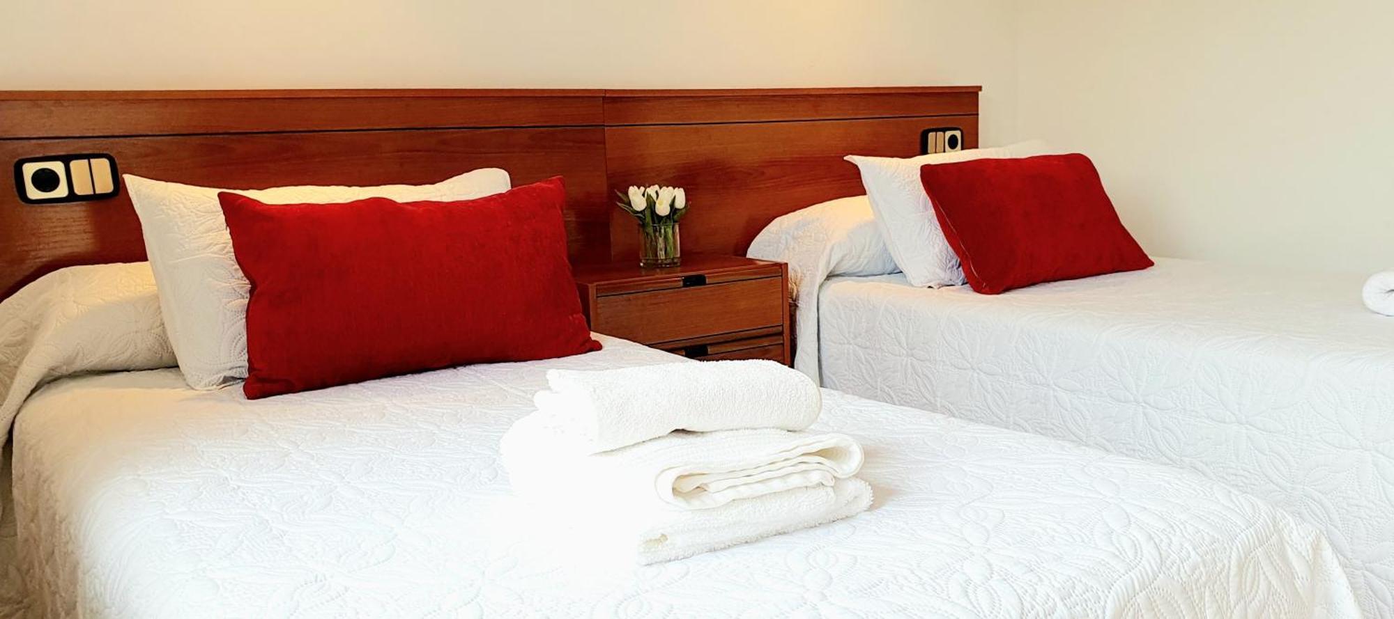 Sidreria La Casa Abajo Hotel La Franca Ngoại thất bức ảnh