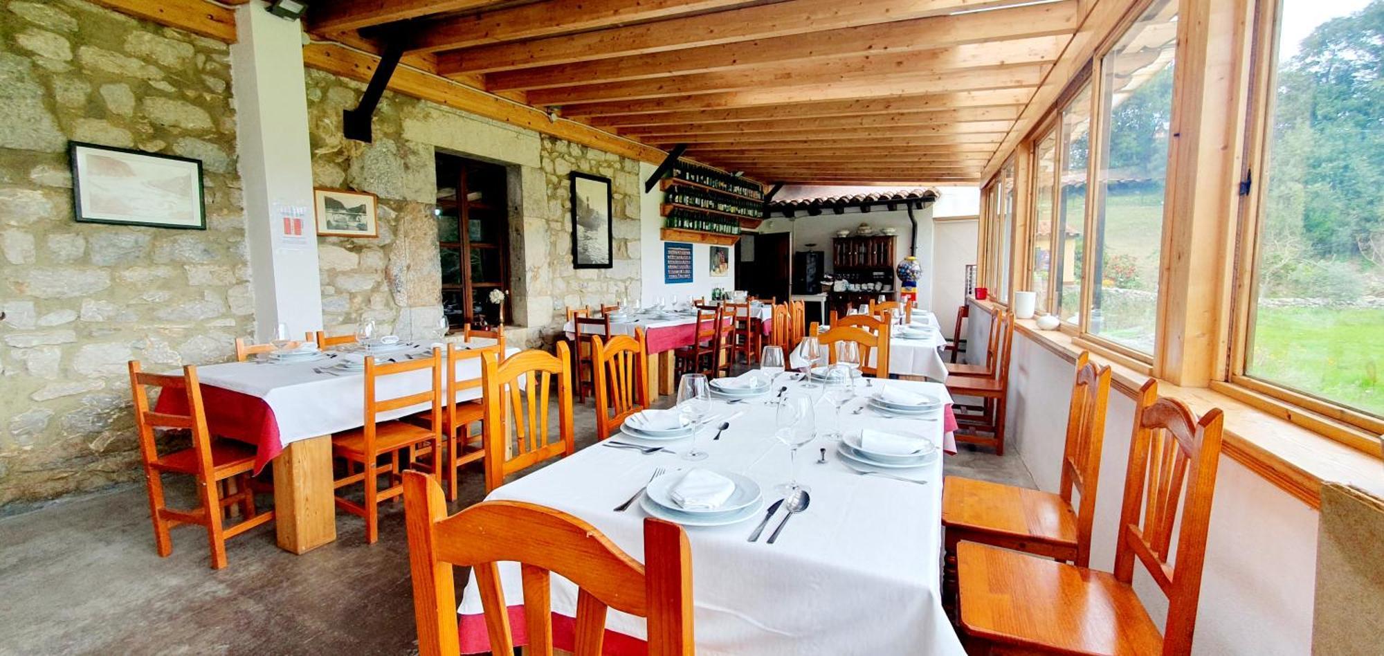 Sidreria La Casa Abajo Hotel La Franca Ngoại thất bức ảnh