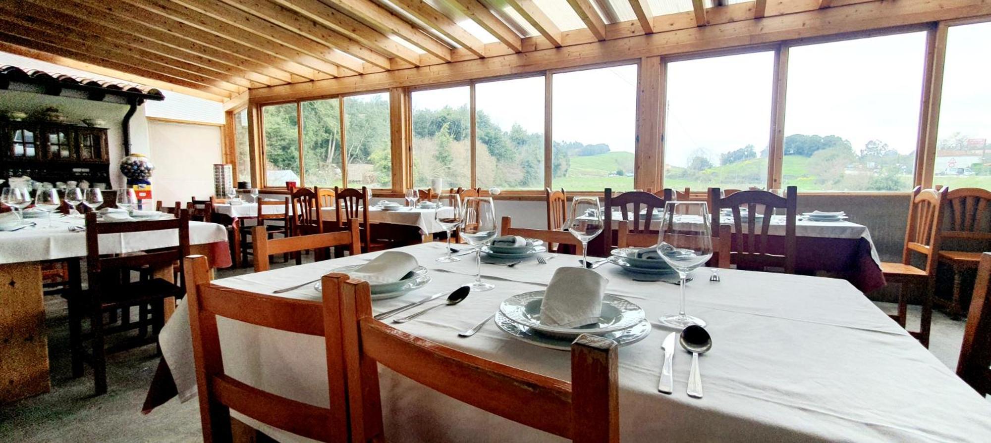 Sidreria La Casa Abajo Hotel La Franca Ngoại thất bức ảnh