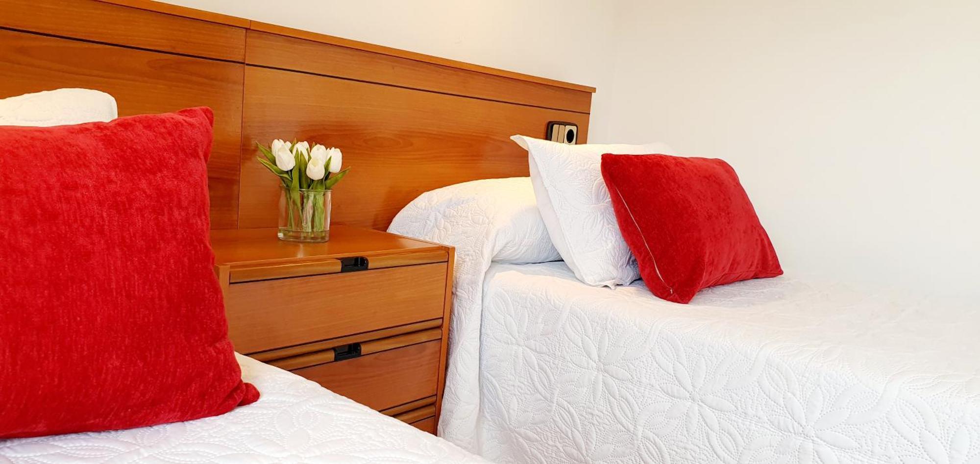 Sidreria La Casa Abajo Hotel La Franca Ngoại thất bức ảnh